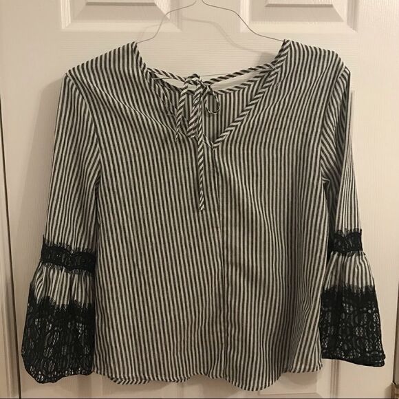 Kontrol contemporary black gray white striped top - Picture 3 of 8